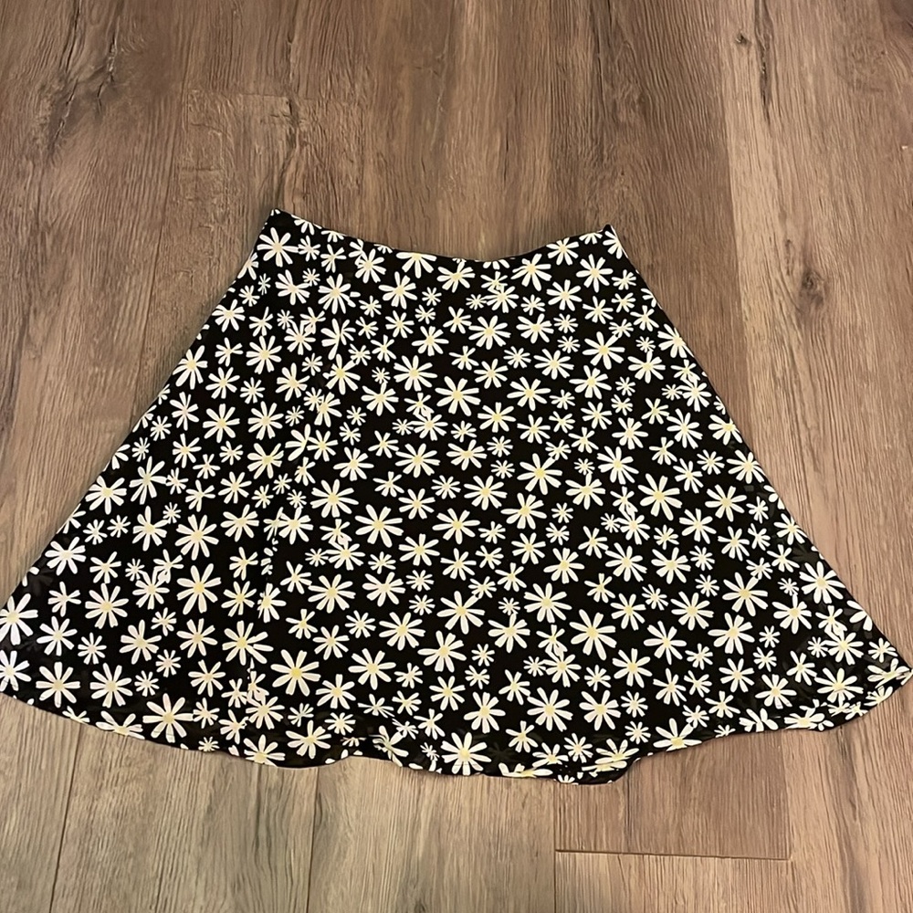 90s Daisy Skirt